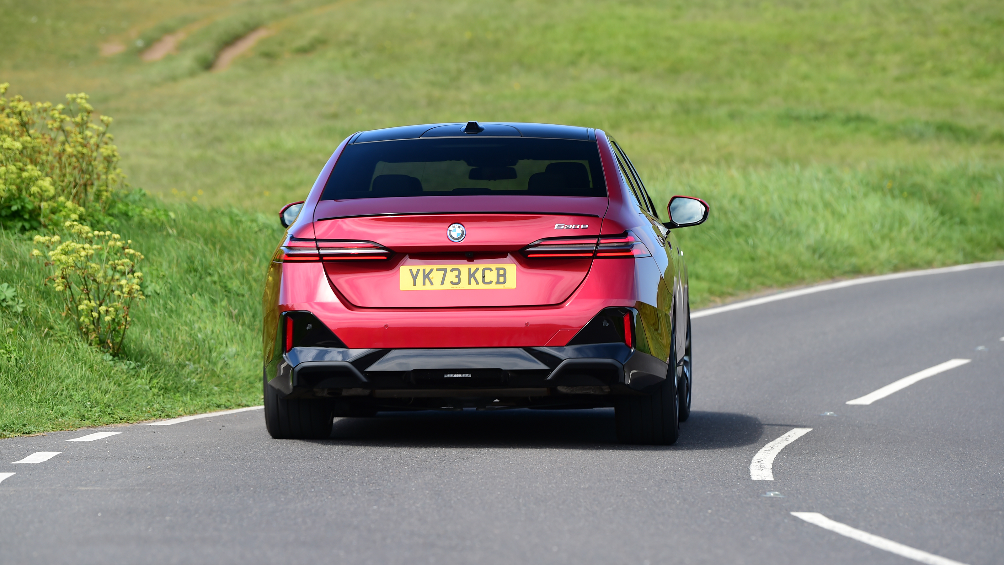 BMW 530e - rear cornering