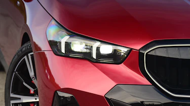 BMW 530e - headlight