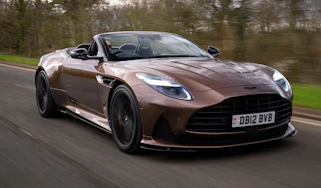 Aston Martin DB12 Volante - front tracking