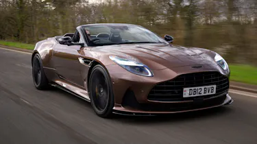 Aston Martin DB12 Volante - front tracking
