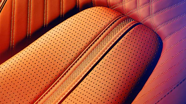 Aston Martin DBX707 - seat