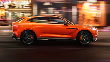 Aston Martin DBX707 - side