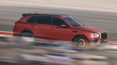 Bentley Bentayga Apex Edition - side action