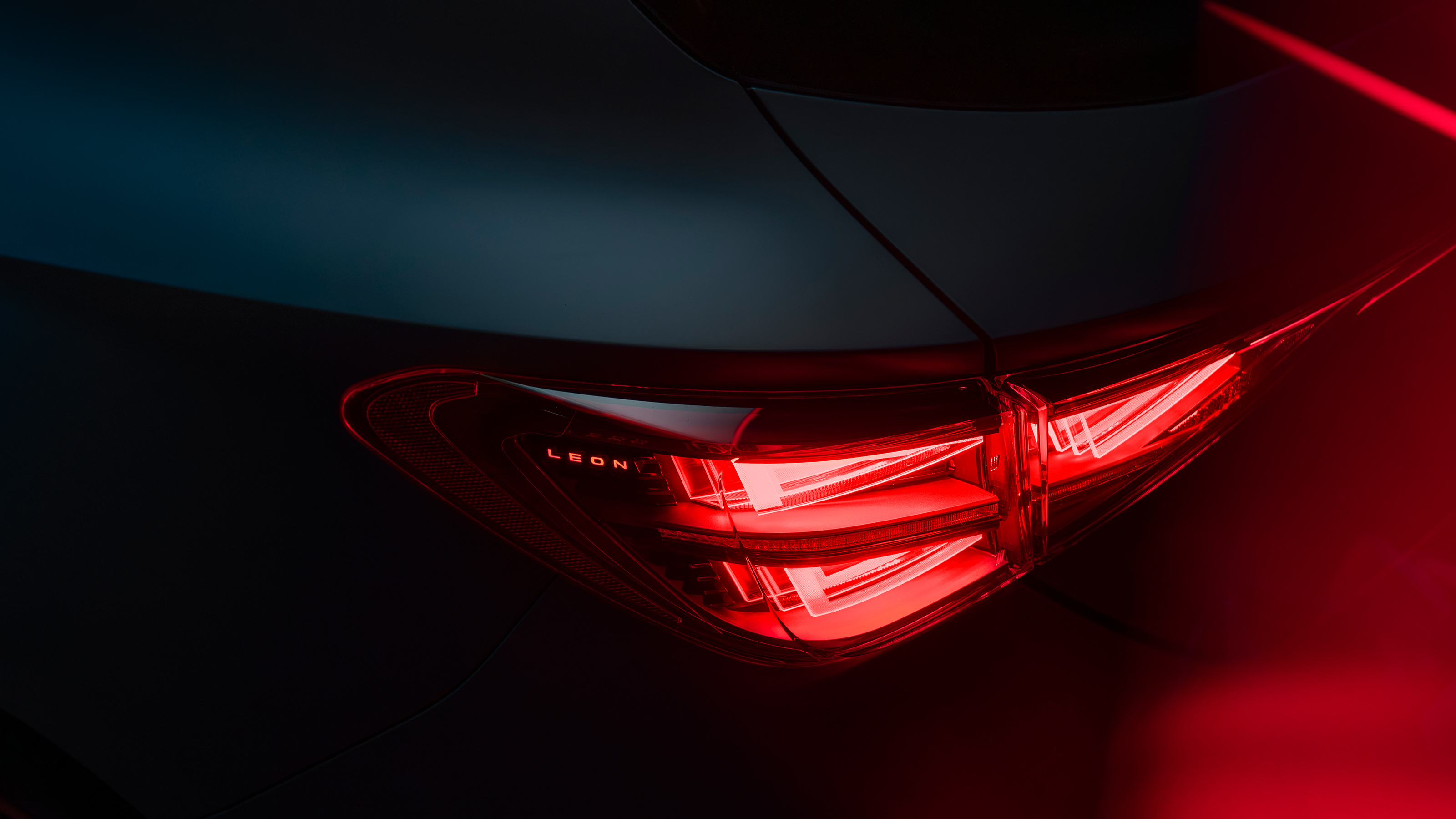 Cupra Leon Teaser