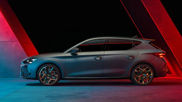 Cupra Leon facelift - side