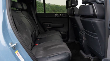 FangChengBao 5 - rear seats