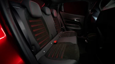 Alfa Romeo Milano - rear seats