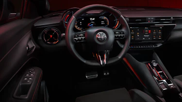 Alfa Romeo Milano - dashboard