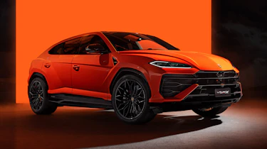 Lamborghini Urus SE - studio front