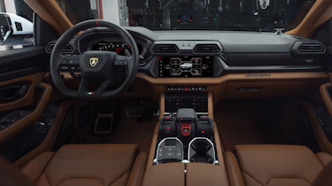 Lamborghini Urus SE - cabin