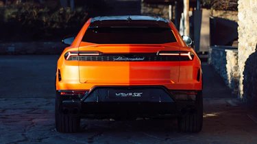 Lamborghini Urus SE - full rear