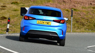 MG3 - rear cornering