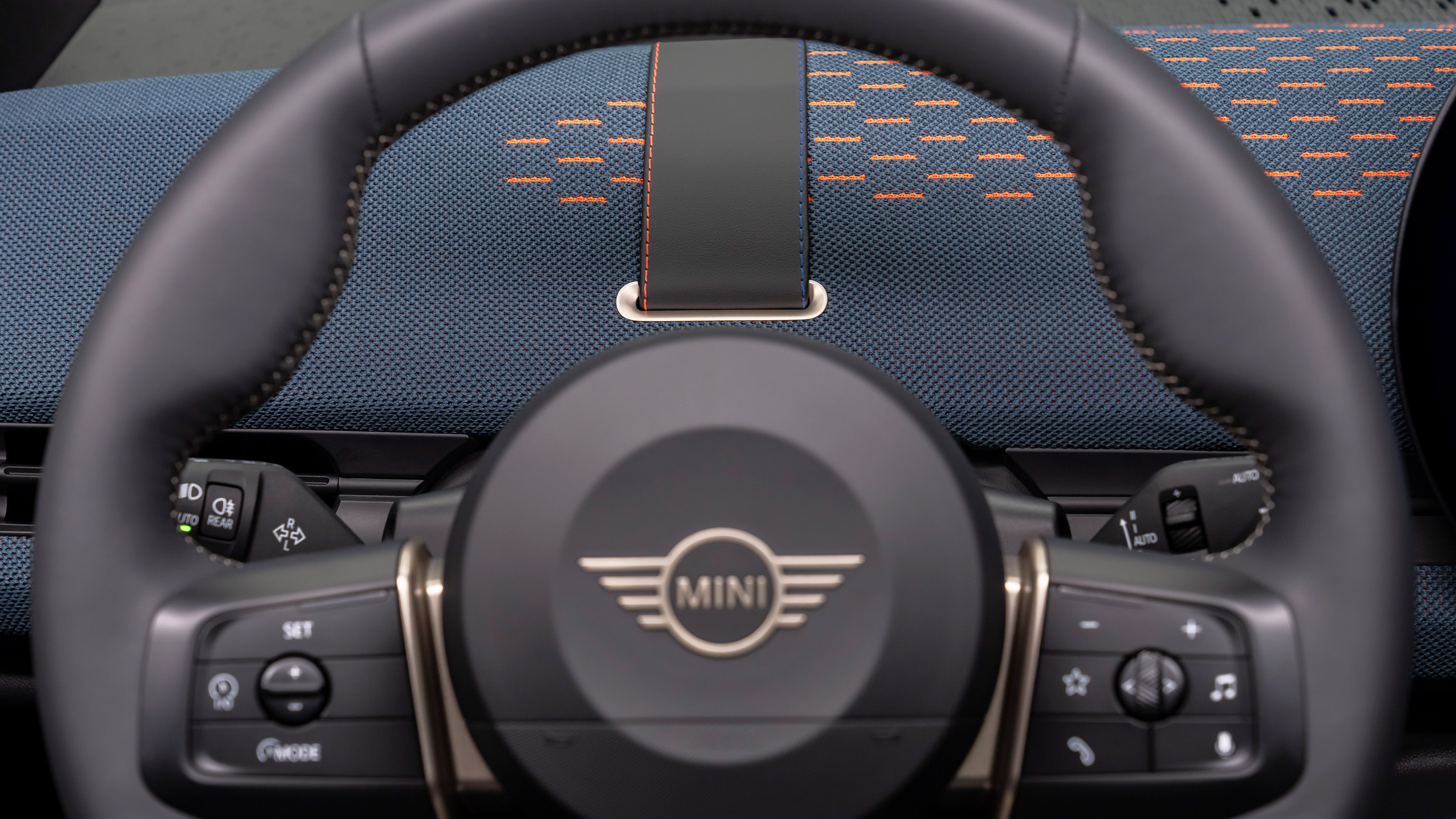 MINI Aceman - studio steering wheel