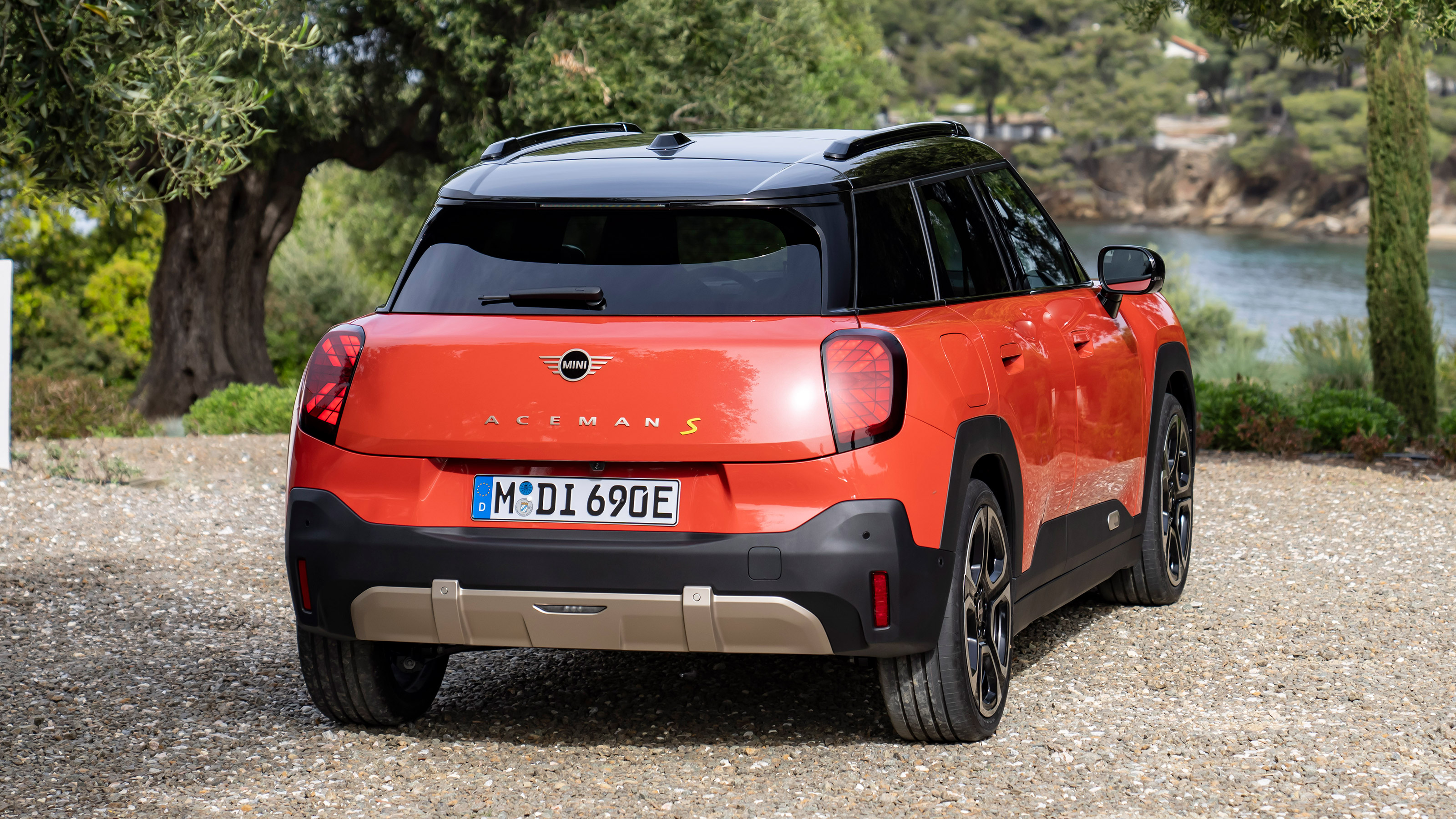 MINI Aceman - rear