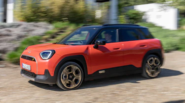 MINI Aceman - front action