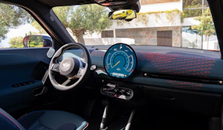 MINI Aceman - cabin