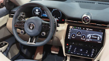 New Maserati GranCabrio Folgore - interior
