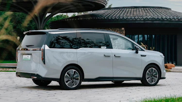 Maxus Mifa 7 - rear static