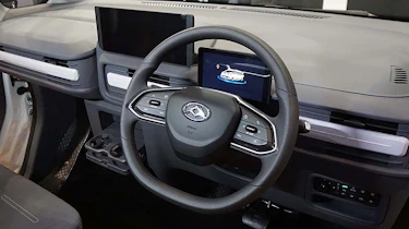 Maxus eDeliver 5 CV show - dash