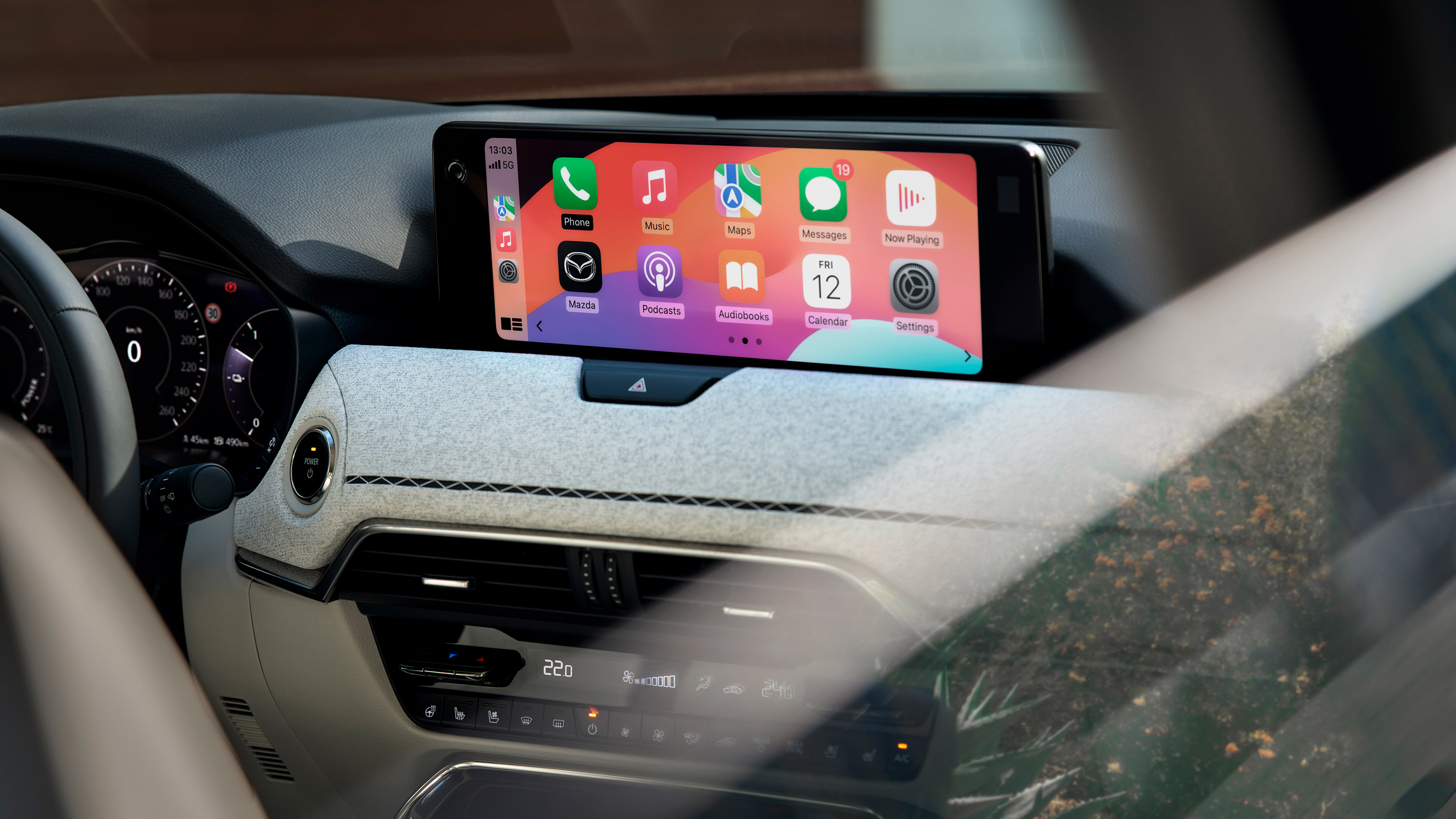 Mazda CX-80 - screen