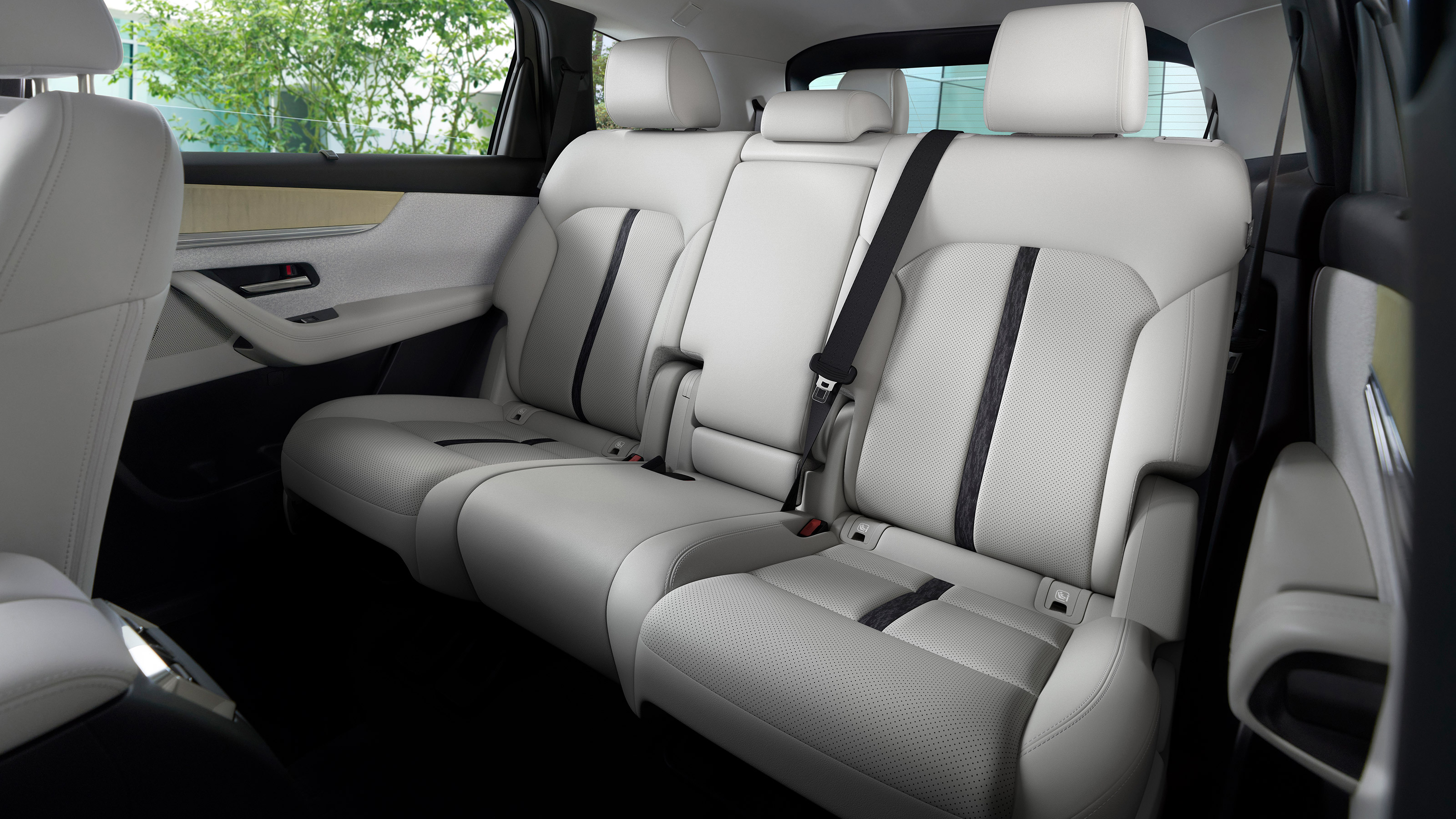 Mazda CX-80 - seats