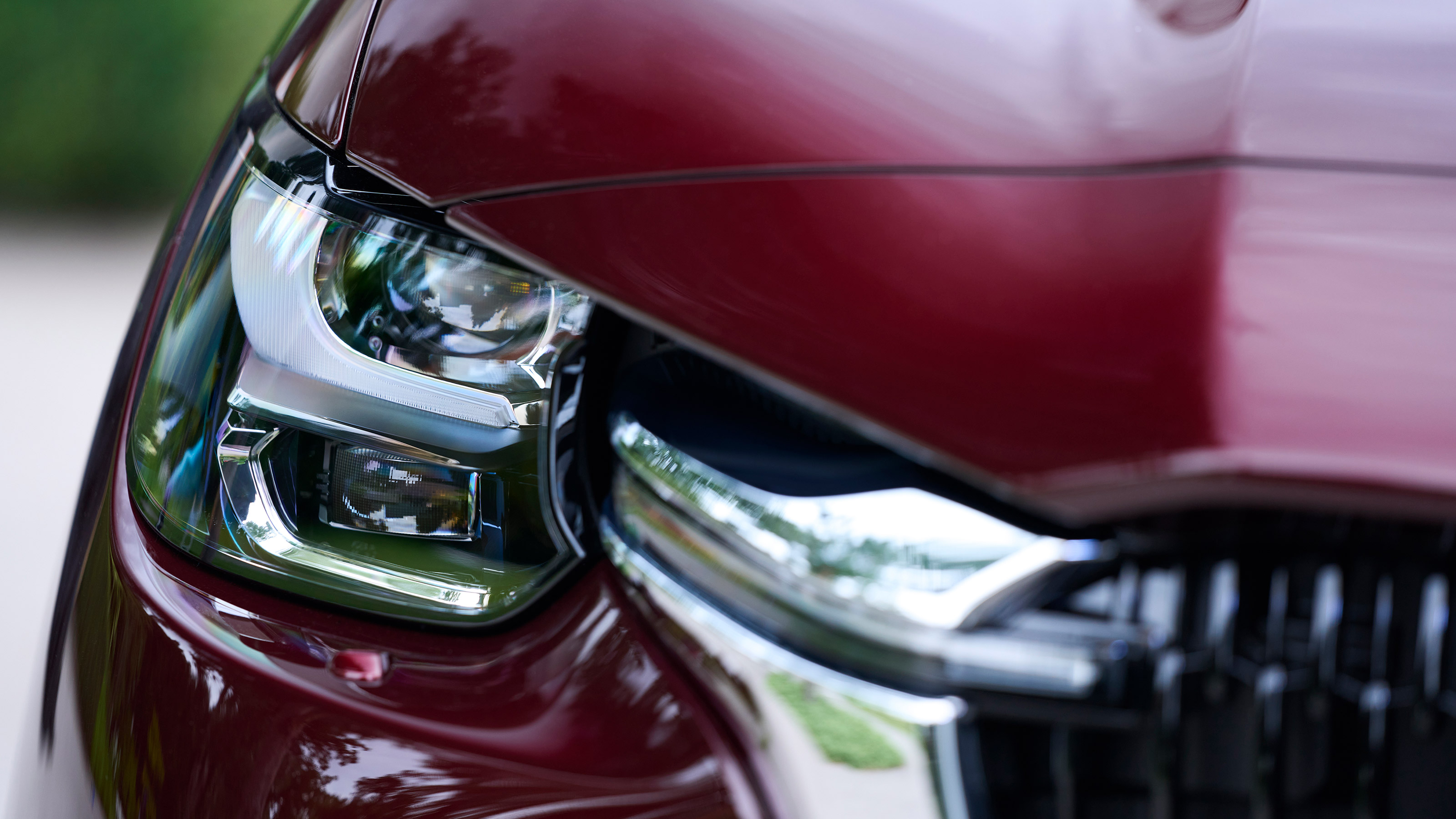 Mazda CX-80 - front light
