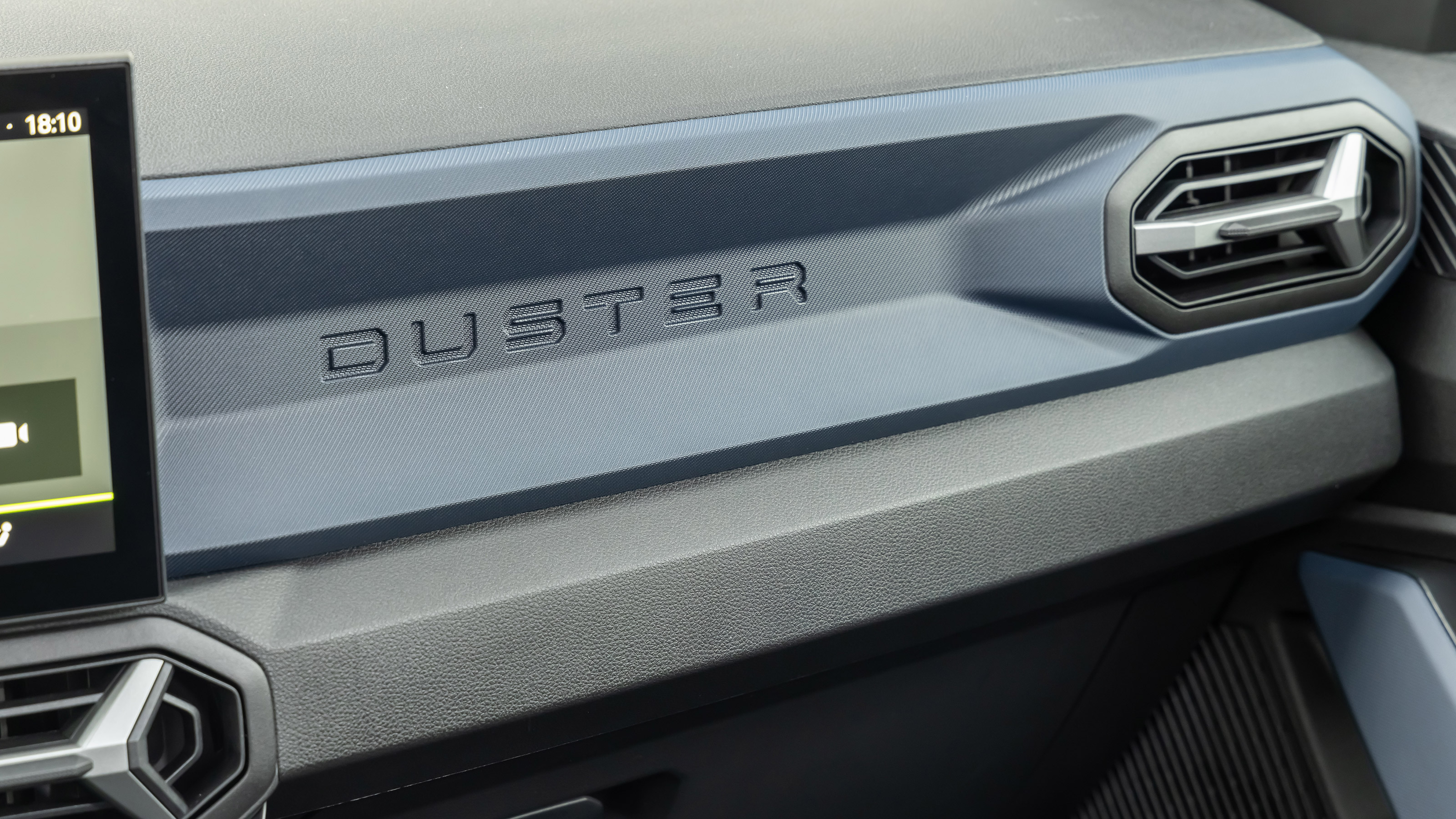 Dacia Duster - interior detail