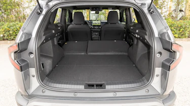 Dacia Duster - boot seats down