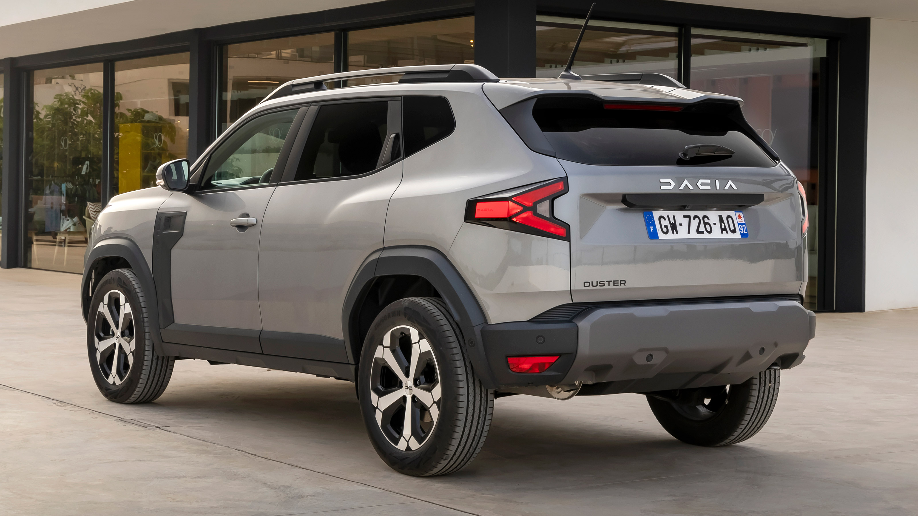 Dacia Duster - rear static