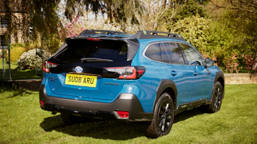 Subaru Outback Touring X - rear 3/4