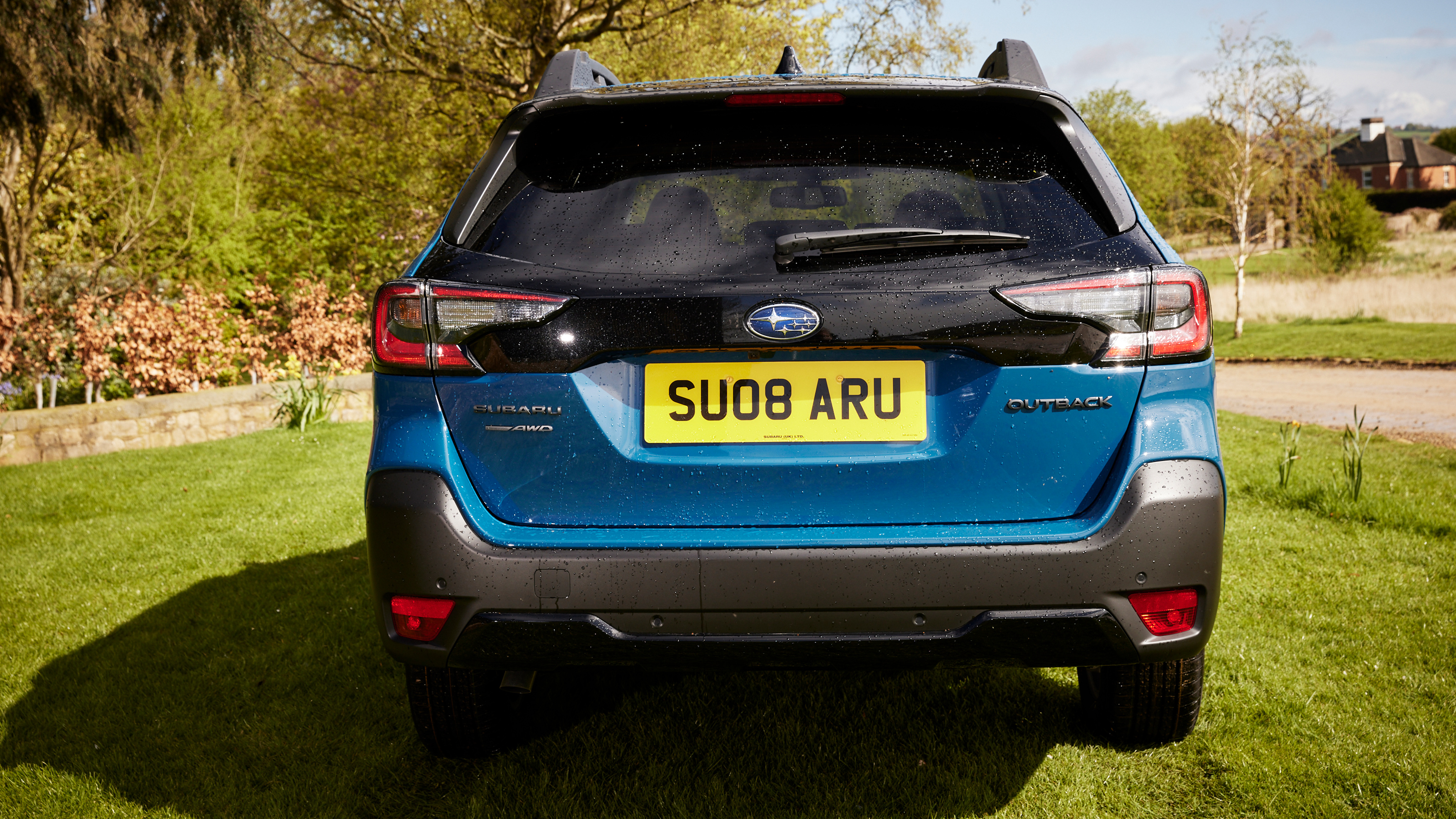 Subaru Outback Touring X - full rear 