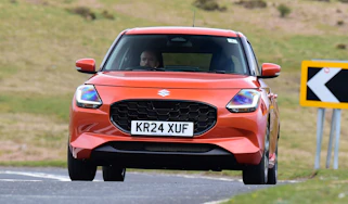 Suzuki Swift - front cornering