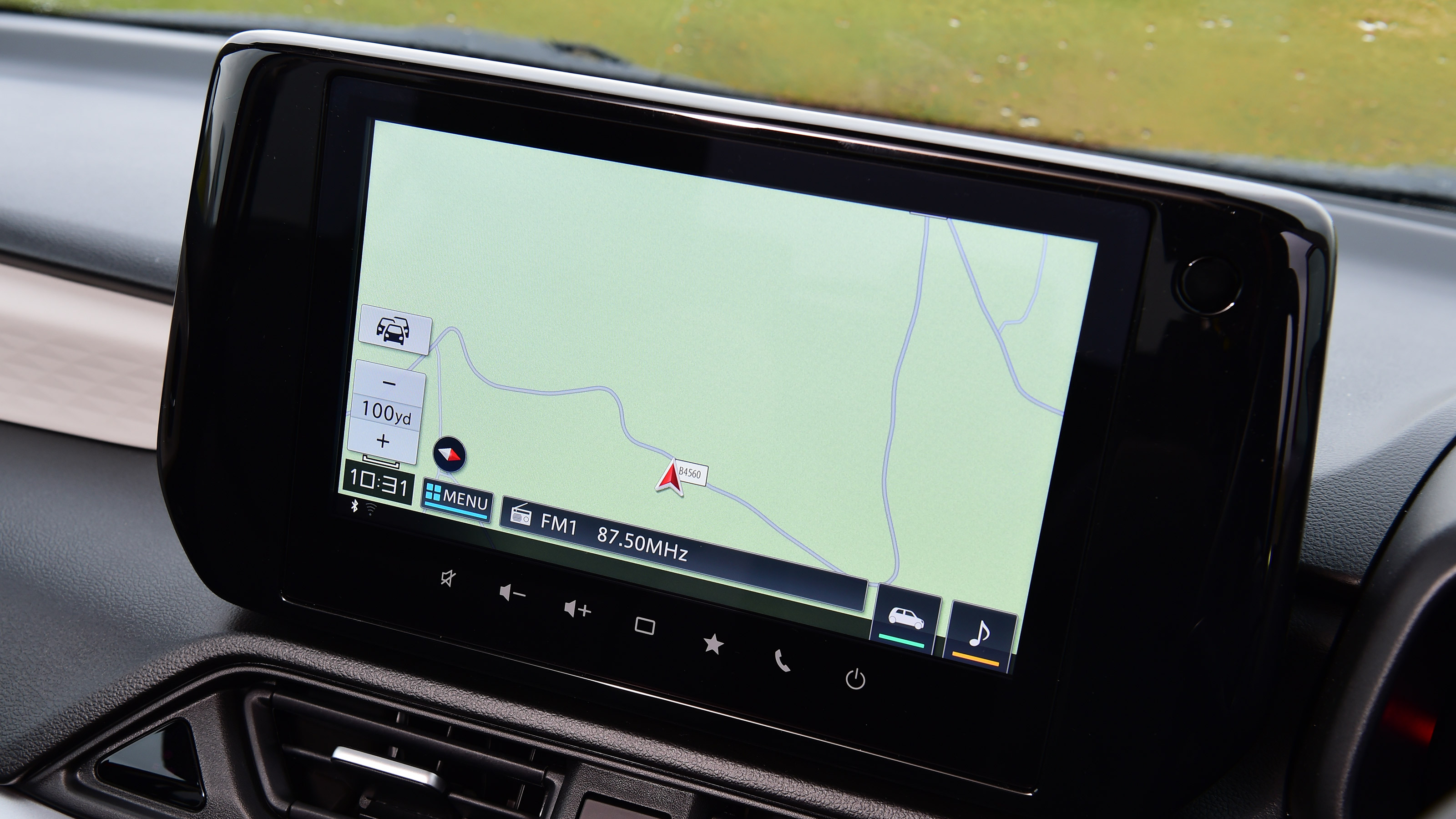 Suzuki Swift - infotainment