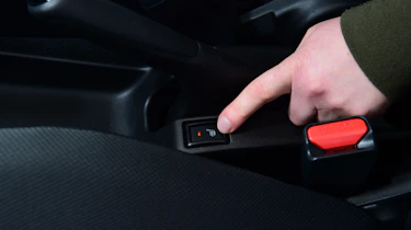 Suzuki Swift - heated seats
