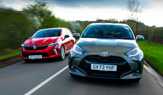 Toyota Yaris vs Renault Clio E-Tech - front tracking