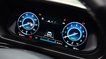 Used Hyundai i20 - dials