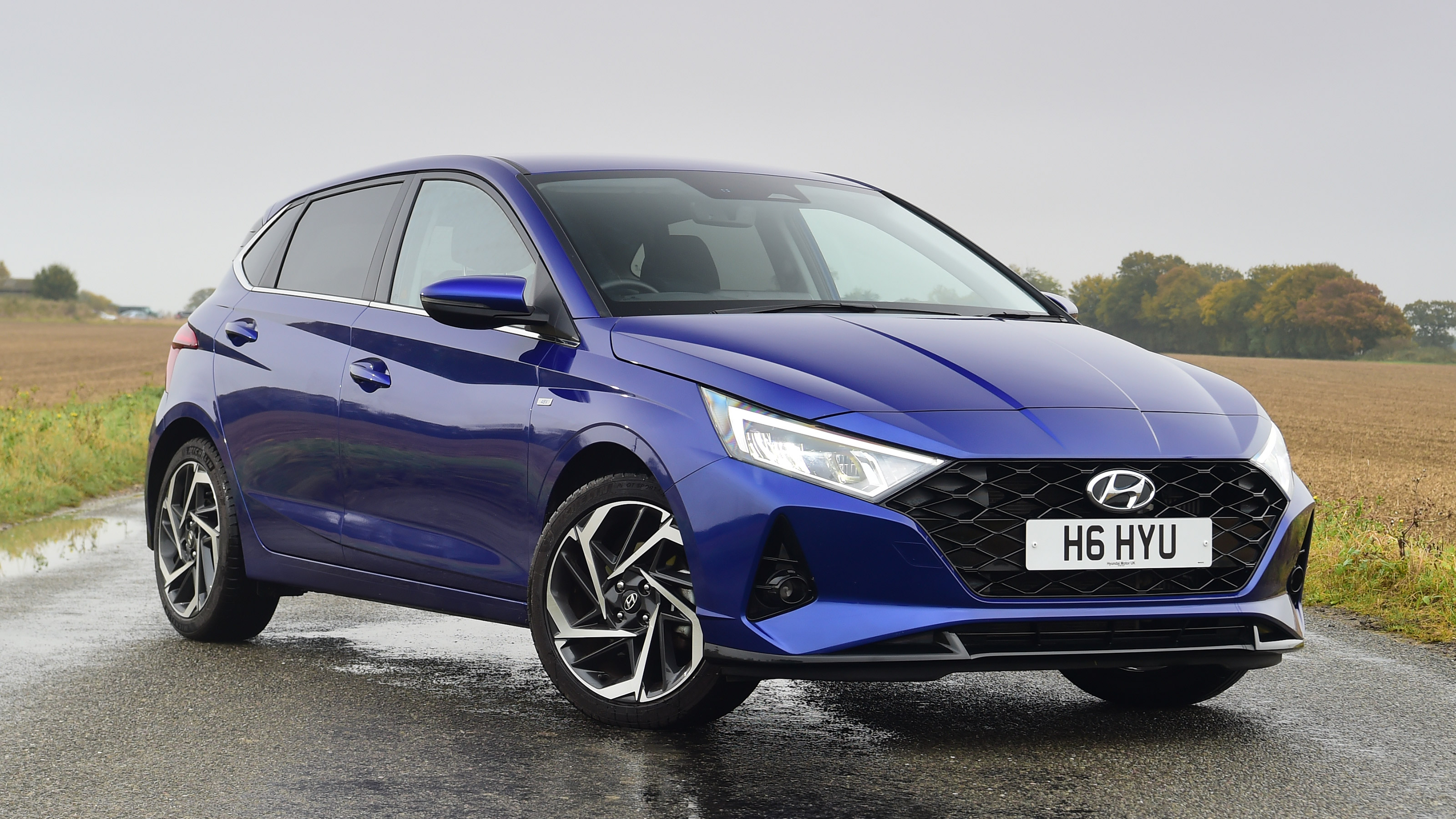 Used Hyundai i20 - front