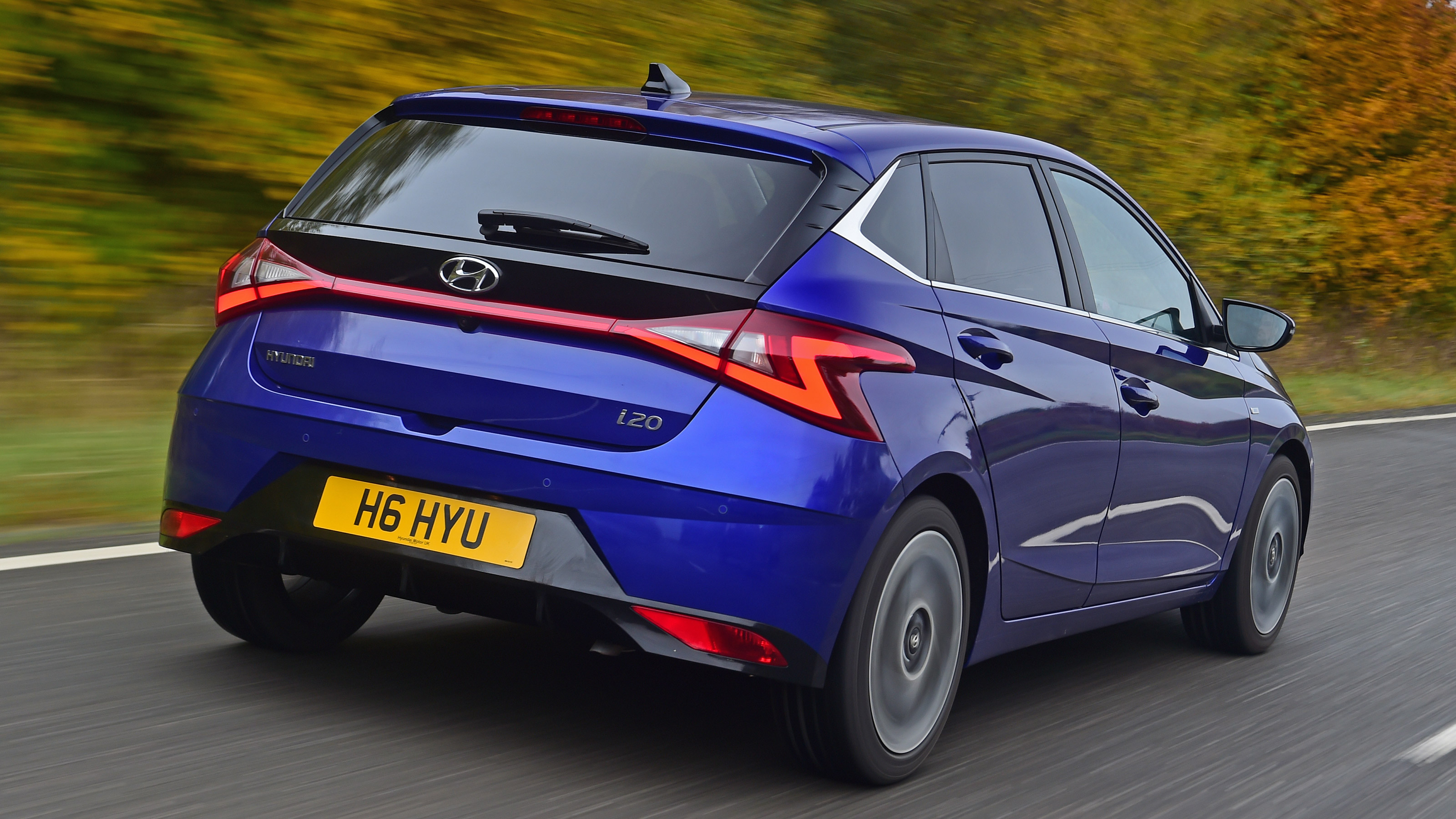 Used Hyundai i20 - rear action