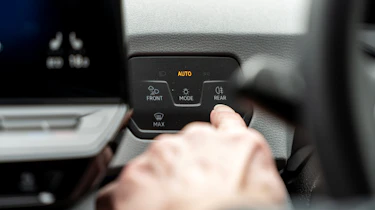 Volkswagen ID.3 - headlight controls