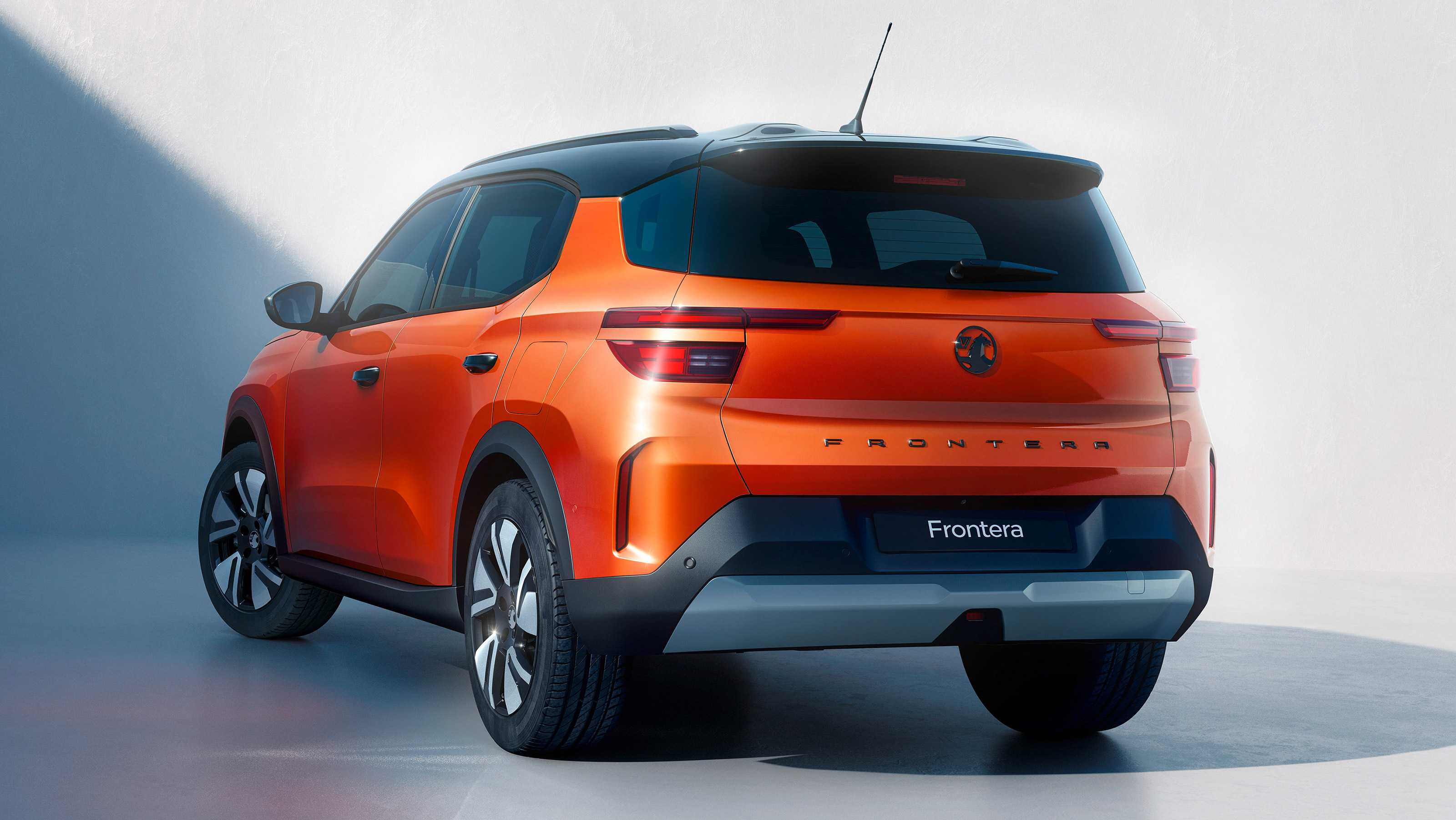 Vauxhall Frontera - rear