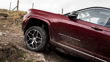 Jeep Grand Cherokee 4xe - off-road detail
