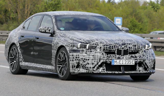 M5 spy shot - front 3/4 on the road