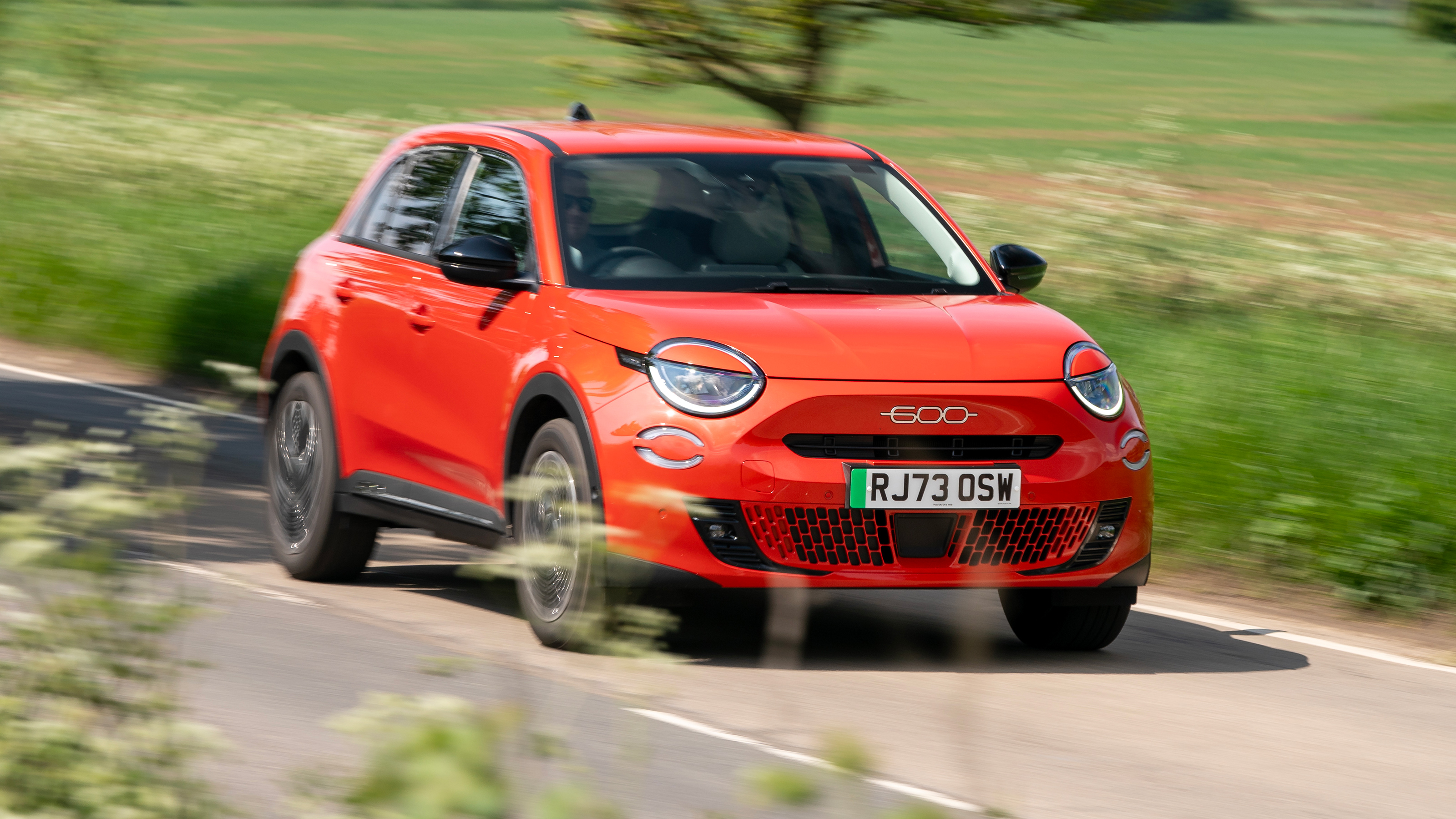 Fiat 600e - front cornering