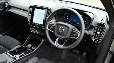 Volvo XC40 - dashboard
