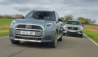 MINI Countryman and Volvo XC40 - front tracking