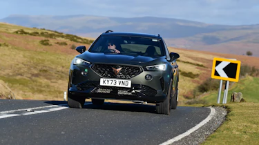 Cupra Formentor - front cornering