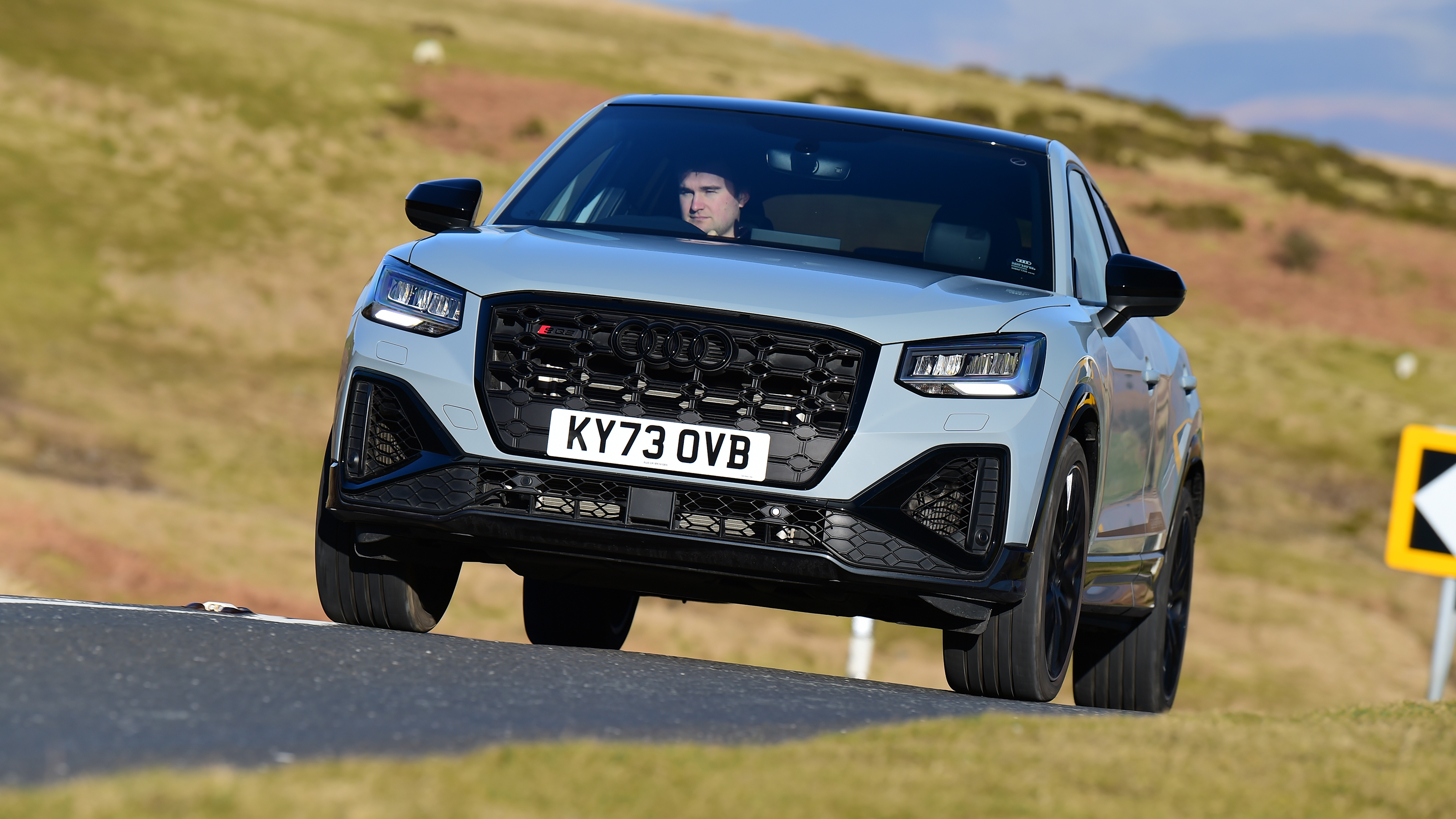 Audi SQ2 - front cornering
