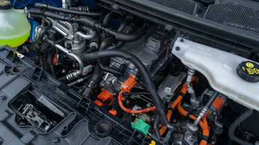Ford E-Transit Custom - under-bonnet components