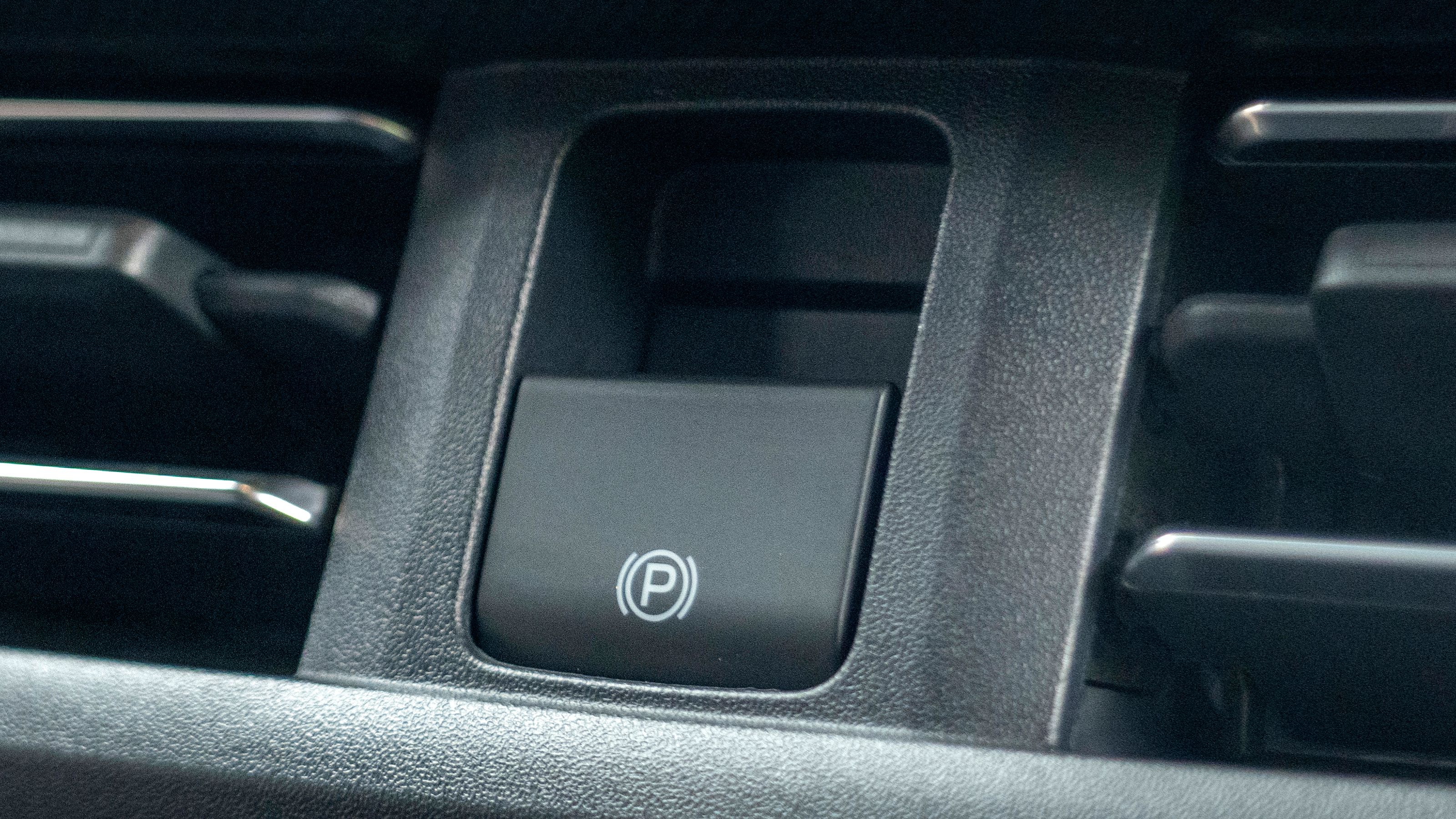 Ford E-Transit Custom - parking brake switch