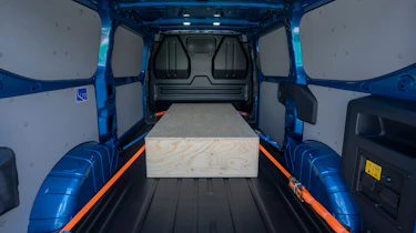 Ford E-Transit Custom - cargo area